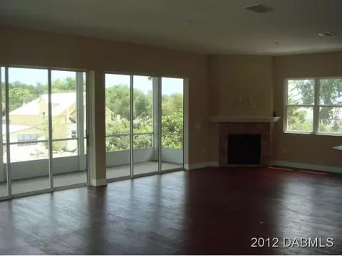 161 Charles St, Edgewater, FL 32141 photo 4
