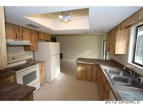 1326 Orange Tree Dr, Edgewater, FL 32132 photo 2