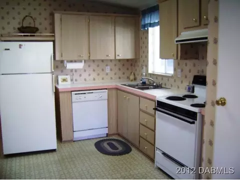 825 Starboard Ave, Edgewater, FL 32141 photo 11