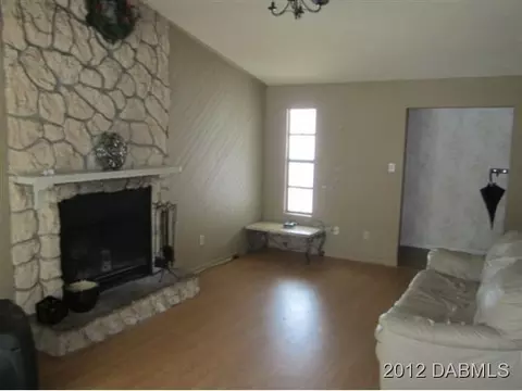 929 Northbrook Dr, Ormond Beach, FL 32174 photo 2