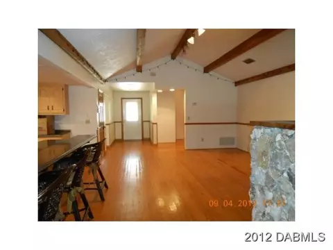 130 Oak Ln, Ormond Beach, FL 32174 photo 2