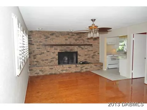 30 Colonial Cir, Ormond Beach, FL 32176 photo 2
