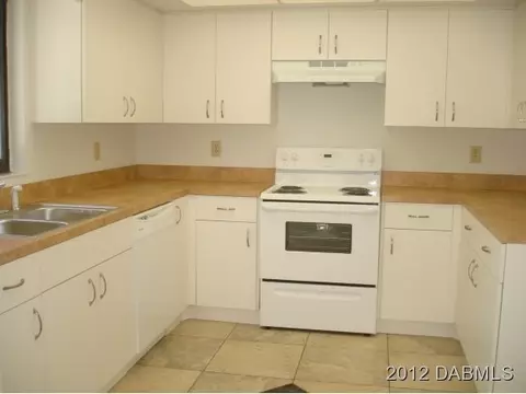 709 Fleming, Ormond Beach, FL 32174 photo 4
