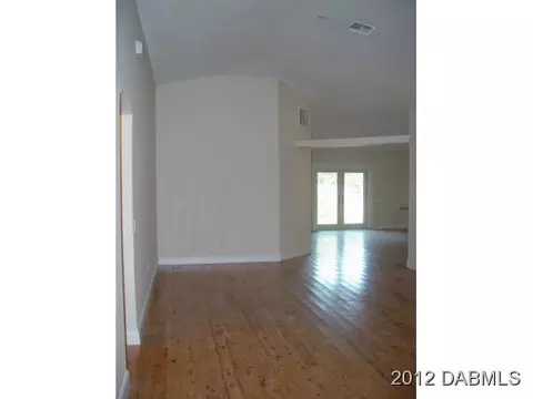 2532 Queen Palm Dr, Edgewater, FL 32141 photo 6