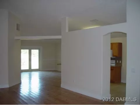 2532 Queen Palm Dr, Edgewater, FL 32141 photo 5