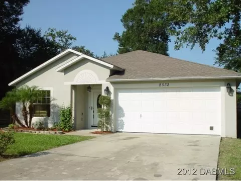 2532 Queen Palm Dr, Edgewater, FL 32141 photo 2