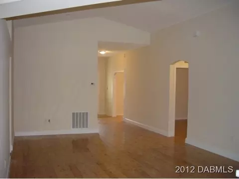 2532 Queen Palm Dr, Edgewater, FL 32141 photo 4