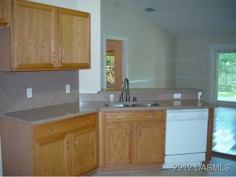 2532 Queen Palm Dr, Edgewater, FL 32141 photo 8