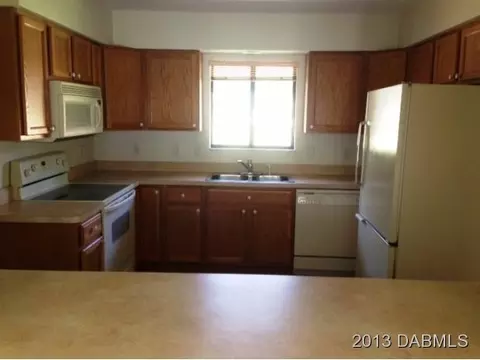 1109 S Riverside Dr, Edgewater, FL 32132 photo 4