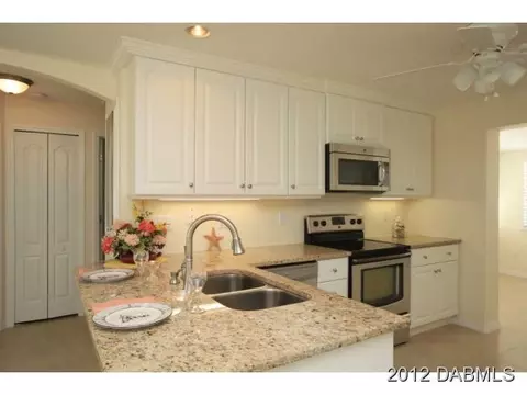 2 Palm Dr, Ormond Beach, FL 32176 photo 2