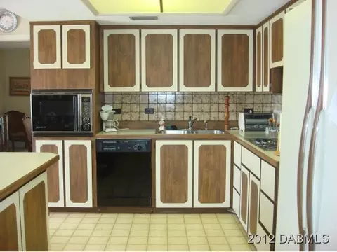 733 Alden Dr, Ormond Beach, FL 32176 photo 5