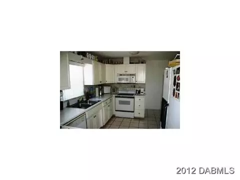 105 Peninsula Winds Dr, Ormond Beach, FL 32176 photo 2
