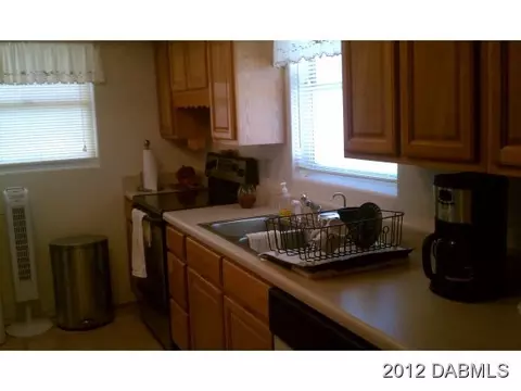 19 Oakview Cir, Ormond Beach, FL 32176 photo 4
