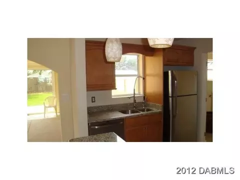 32 Seabreeze Dr, Ormond Beach, FL 32176 photo 3
