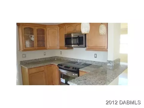 32 Seabreeze Dr, Ormond Beach, FL 32176 photo 4