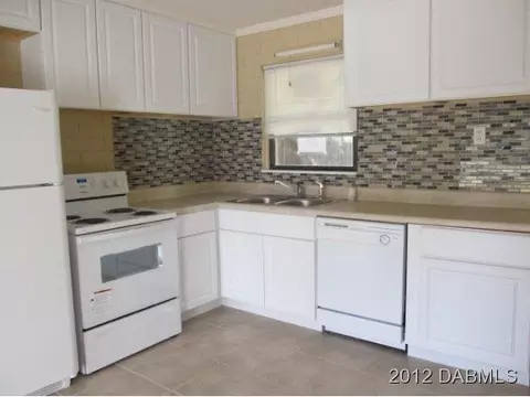 105 Orange Ave, Edgewater, FL 32132 photo 3