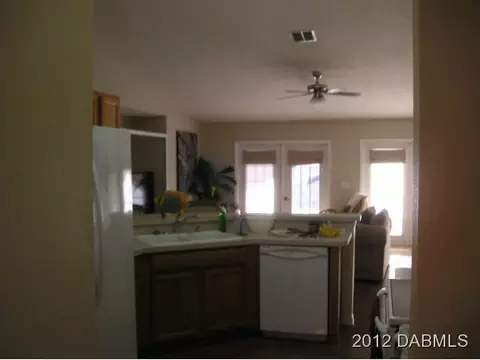 3026 Yule Tree Dr, Edgewater, FL 32141 photo 4