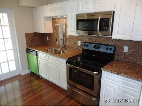 49 Seaview Dr, Ormond Beach, FL 32176 photo 2