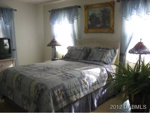 37 Silk Oaks Dr, Ormond Beach, FL 32176 photo 11