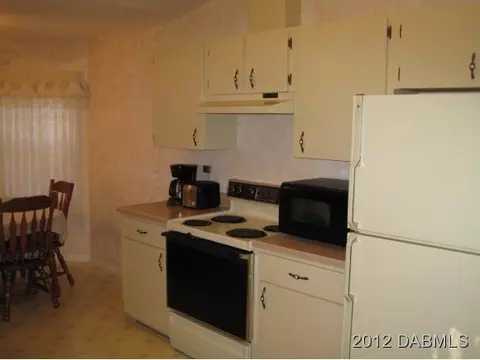 598 Tomoka Ave, Ormond Beach, FL 32174 photo 7