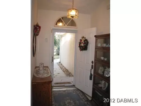 598 Tomoka Ave, Ormond Beach, FL 32174 photo 2