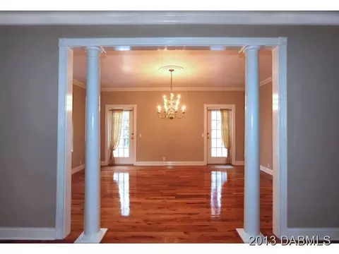 135 Riverside Dr, Ormond Beach, FL 32176 photo 5