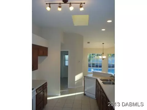 8 Seabridge Dr, Ormond Beach, FL 32176 photo 3