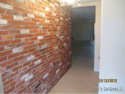 1 Pine Tree Cir, Ormond Beach, FL 32176 photo 2