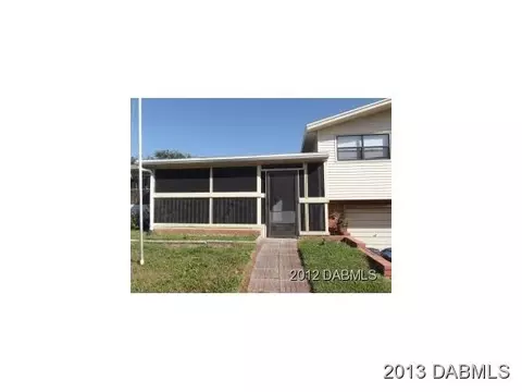 51 Plaza Dr, Ormond Beach, FL 32176 photo 2