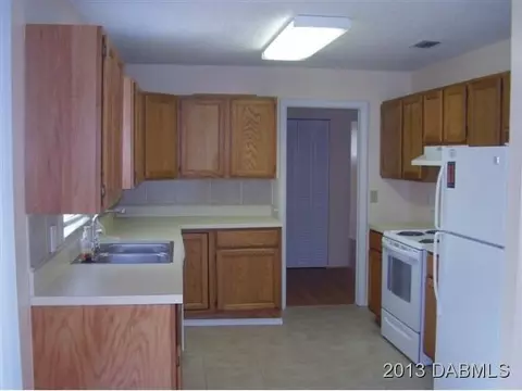 310 Pine St, Ormond Beach, FL 32174 photo 2