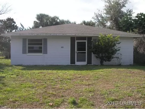 1032 Lake Ave, Edgewater, FL 32132 photo 1