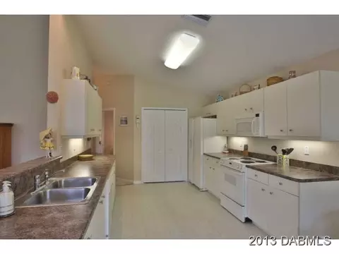 1121 Hartbourne Ln, Ormond Beach, FL 32174 photo 8