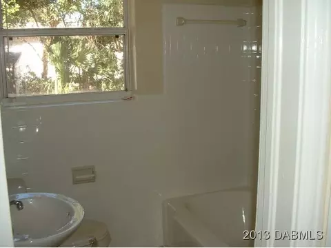17 Rockefeller Dr, Ormond Beach, FL 32176 photo 12