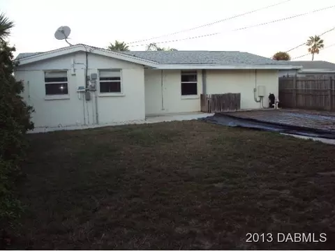 30 Alamanda Dr, Ormond Beach, FL 32176 photo 2