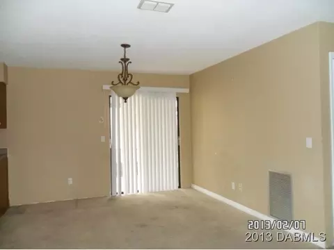 3048 Pine Tree Dr, Edgewater, FL 32141 photo 3