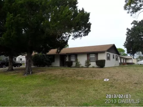3048 Pine Tree Dr, Edgewater, FL 32141 photo 7