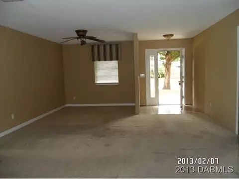 3048 Pine Tree Dr, Edgewater, FL 32141 photo 2