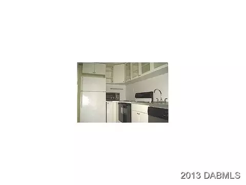 4 Hibiscus Dr, Ormond Beach, FL 32176 photo 2