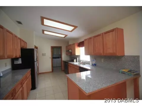2904 Willow Oak Dr, Edgewater, FL 32141 photo 4