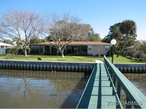 410 Riverside Dr, Ormond Beach, FL 32176 photo 4