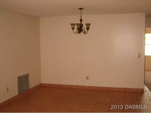 2109 Orange Tree Dr, Edgewater, FL 32141 photo 4