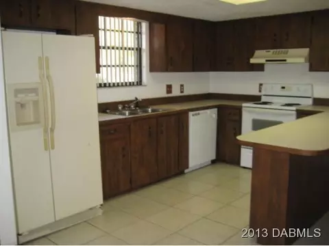 158 Warwick Ave, Ormond Beach, FL 32174 photo 6