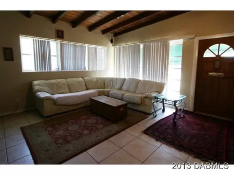 17 La Palma St, Ormond Beach, FL 32176 photo 2
