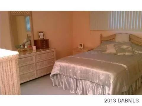 2204 Tamarind Dr, Edgewater, FL 32141 photo 10