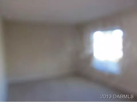 304 Mariners Gate Dr, Edgewater, FL 32141 photo 8