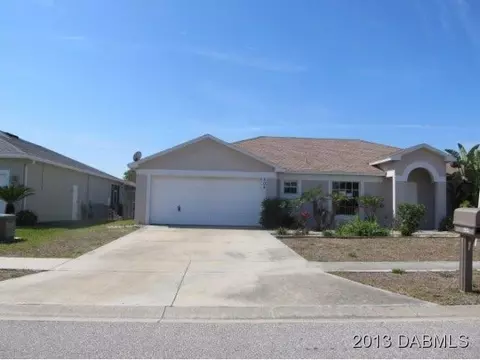304 Mariners Gate Dr, Edgewater, FL 32141 photo 1