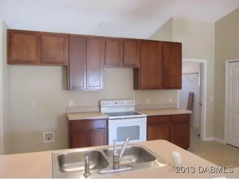 304 Mariners Gate Dr, Edgewater, FL 32141 photo 5