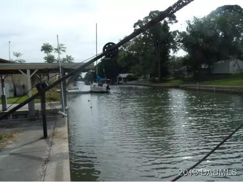 136 S Cory Dr, Edgewater, FL 32141 photo 9