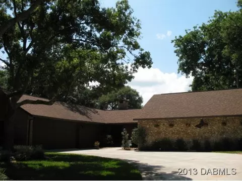 38 Oakmont Cir, Ormond Beach, FL 32174 photo 2