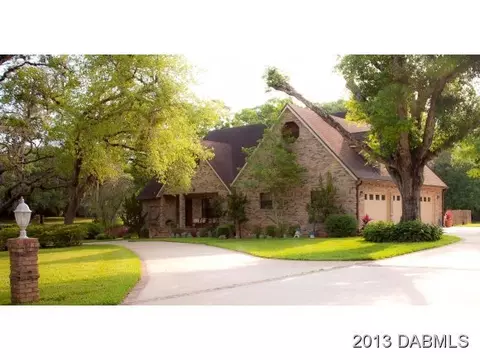 261 Parrulli Dr, Ormond Beach, FL 32174 photo 1